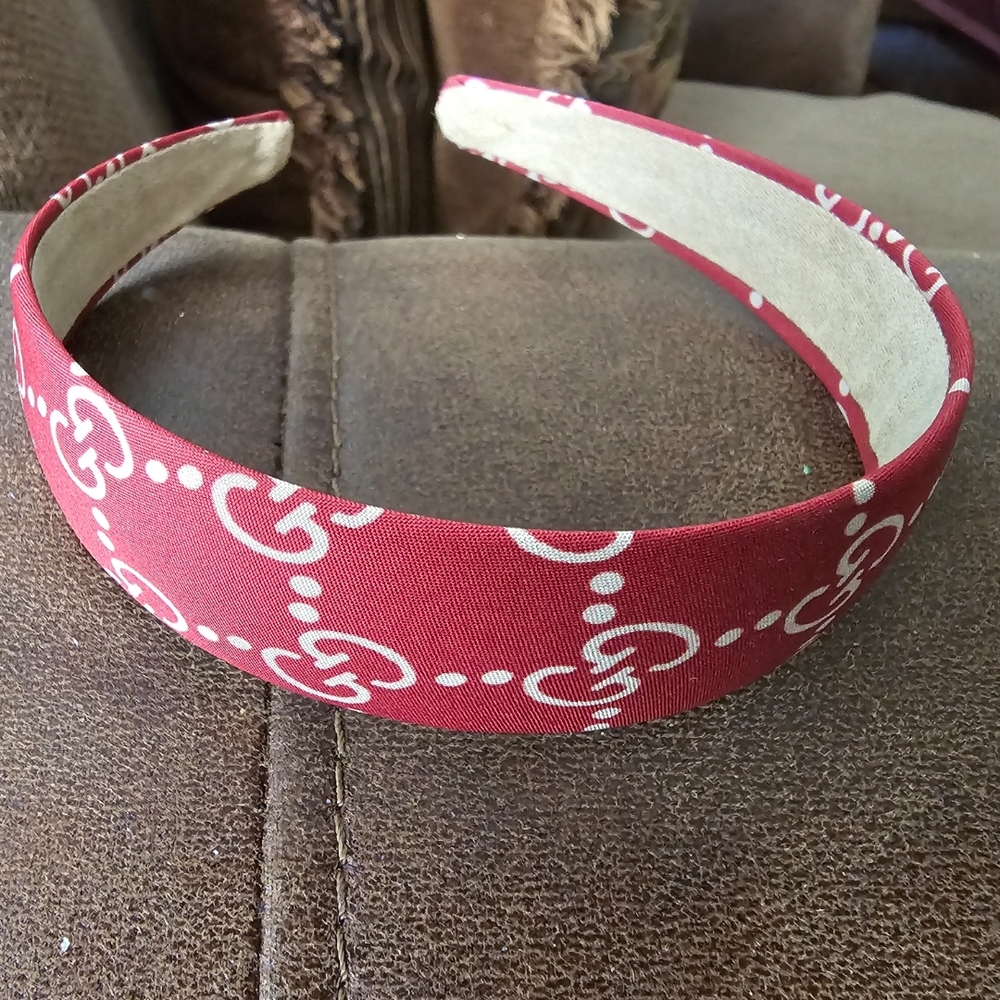 GG Collection Red and White Hair Accessory